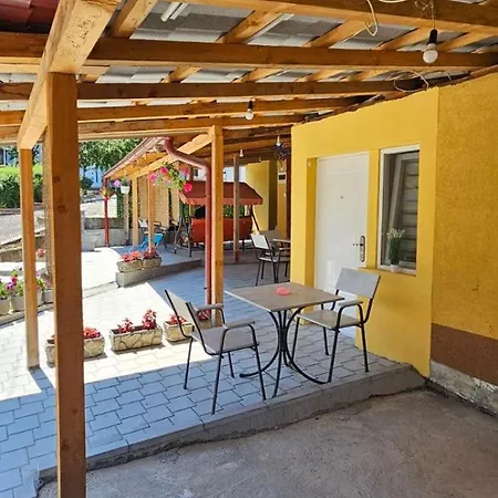 Guest house Dedovina Soko Banja