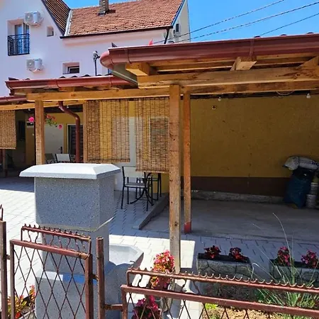 Dedovina Pensionat *